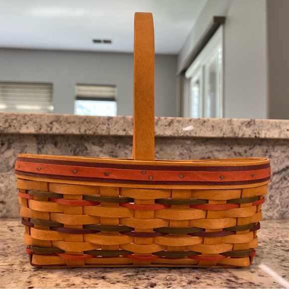 1997 Longaberger Large Easter Basket with protector - Picture 1 of 8